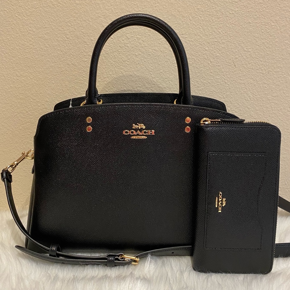Coach purse and wallet set